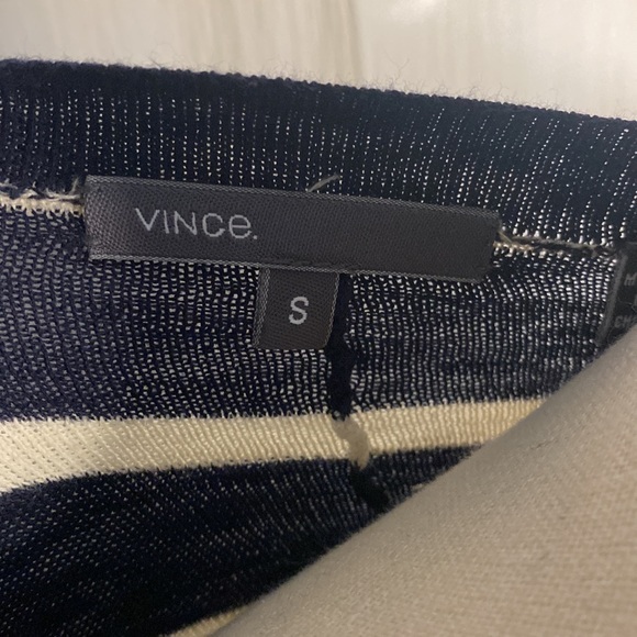 Vince Short Oversized Striped V-Neck Button Down Cardigan Sweater Size Small - Picture 6 of 6